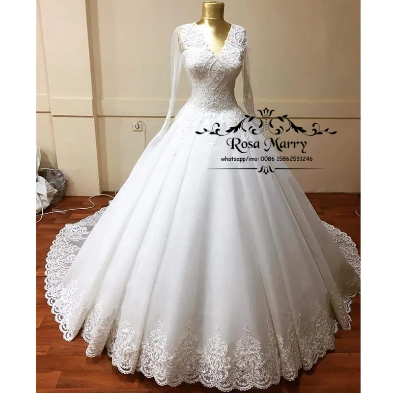 Princess Ball Gown Lace Wedding Dresses 2020 Long Sleeves Plus Size Sequined Beaded Puffy Tulle Arabic Design Vestido De Novia
Princess Ball Gown Lace Wedding Dresses 2020 Long Sleeves Plus Size Sequined Beaded Puffy Tulle Arabic Design Vestido De Novia