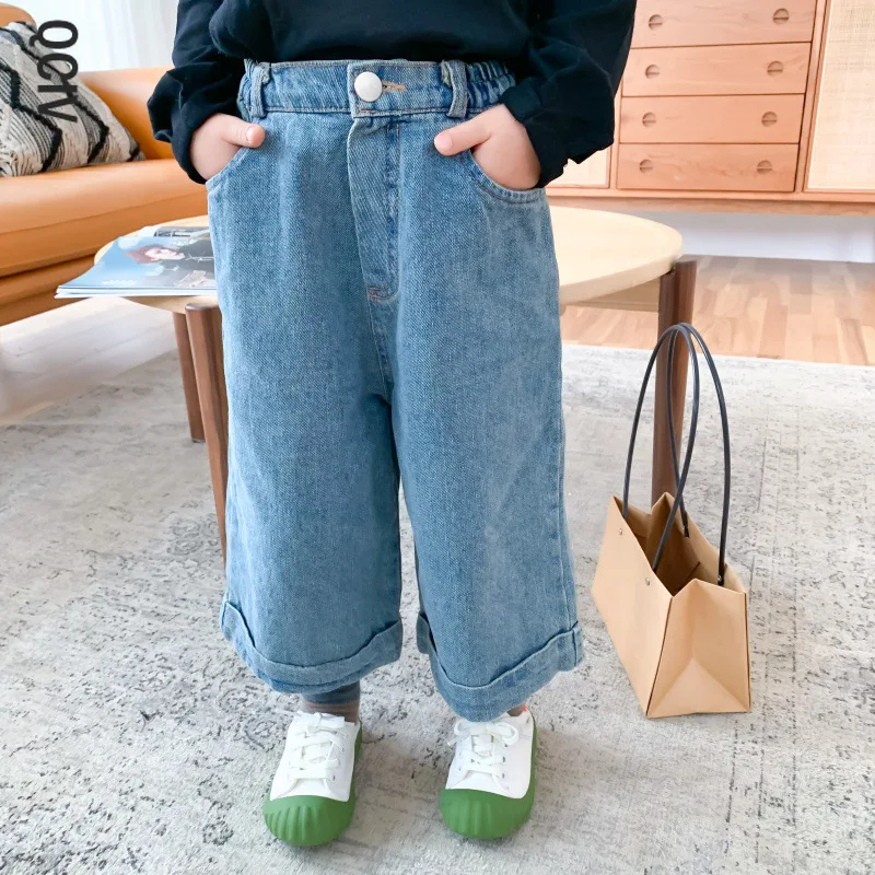 Spring Autumn Korean style fashion girls wide leg denim pants children casual loose jeans 1-6Y
Spring Autumn Korean style fashion girls wide leg denim pants children casual loose jeans 1-6Y