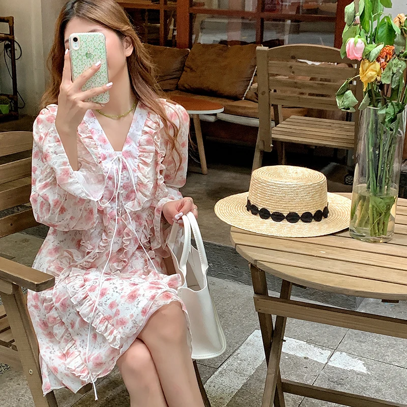 Hzirip French V-Neck Floral Solid Color Hot Gentle Female 2021 Elegant Summer High Waist Casual Slim A-Line Long-Sleeved Dress 
Hzirip French V-Neck Floral Solid Color Hot Gentle Female 2021 Elegant Summer High Waist Casual Slim A-Line Long-Sleeved Dress