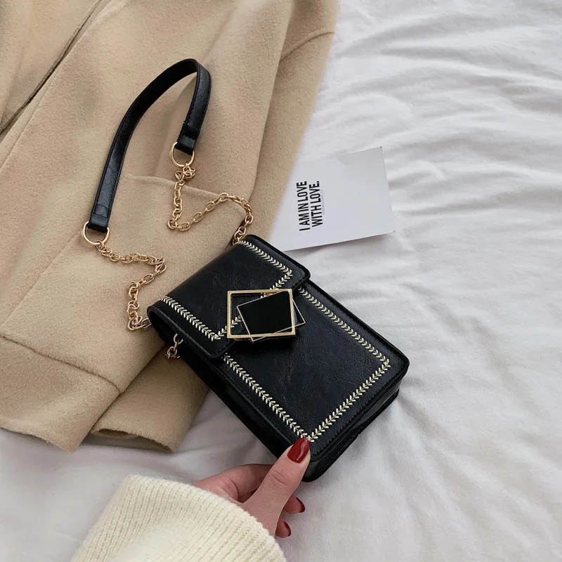 Women Mobile Phone Bag Korean Style Solid Color Metal Buckle Handbag Fashion Chain Messenger Bag Classic Female Small Square Bag
Women Mobile Phone Bag Korean Style Solid Color Metal Buckle Handbag Fashion Chain Messenger Bag Classic Female Small Square Bag