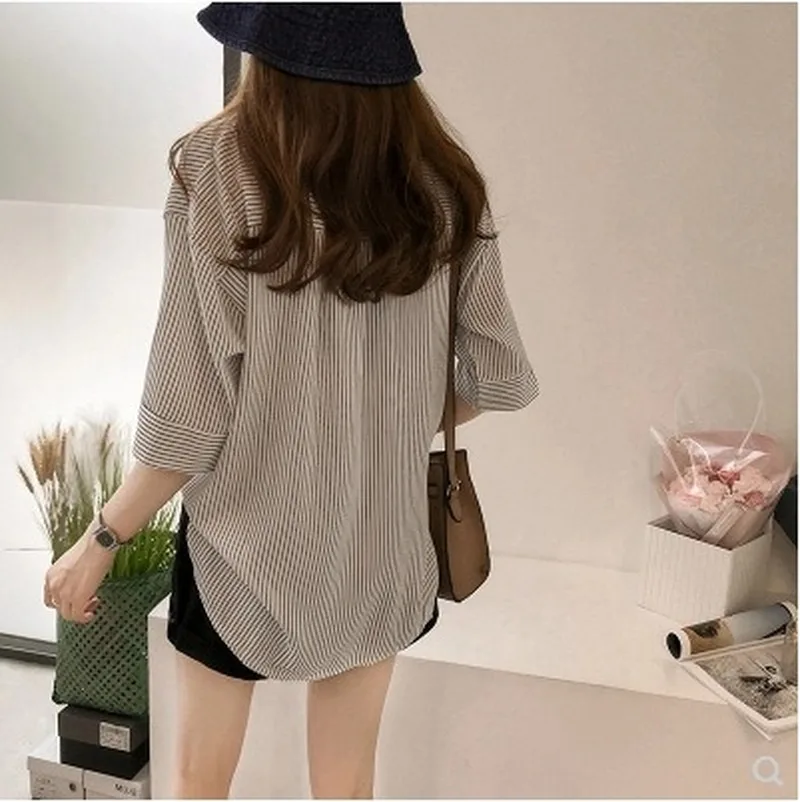 Mazefeng Blouse Women Striped Three Quarter Sleeve Formal Shirts Female 2020 Spring Lapel Ladies Blouse Casual Streetwear
Mazefeng Blouse Women Striped Three Quarter Sleeve Formal Shirts Female 2020 Spring Lapel Ladies Blouse Casual Streetwear