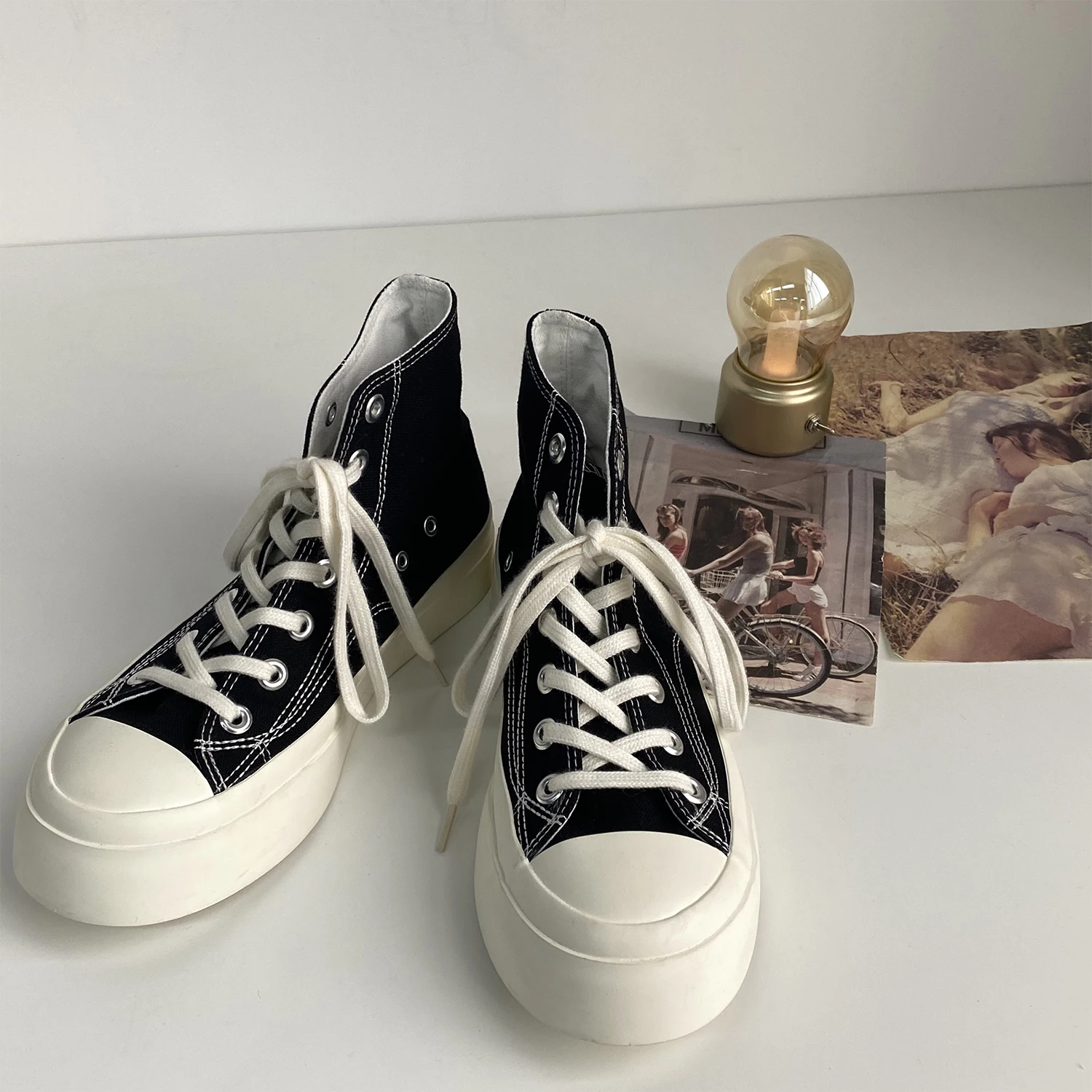 Fashion Sneakers Women's Sports Shoes Platform Vintage Casual Footwear Round Head Tennis Japanese Boots Female Vulcanize Shoes
Fashion Sneakers Women's Sports Shoes Platform Vintage Casual Footwear Round Head Tennis Japanese Boots Female Vulcanize Shoes