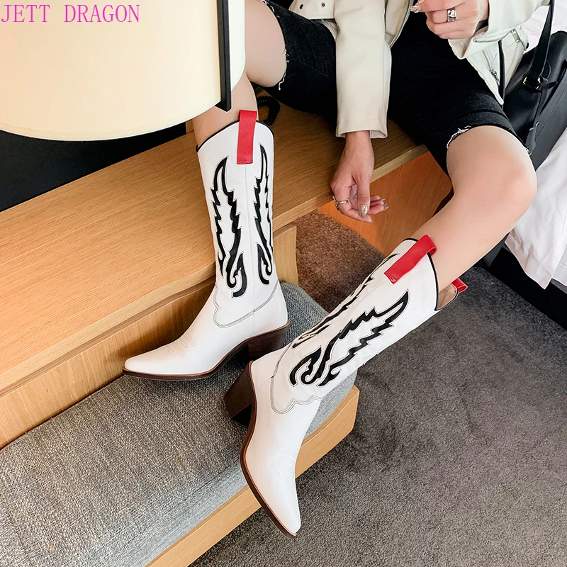 Retro Western Cowboy Boots for Women Pointed Toe Women's Shoes Brand Embossing Suede Leather Shoes Mid-calf Chunky Wedges Boot
Retro Western Cowboy Boots for Women Pointed Toe Women's Shoes Brand Embossing Suede Leather Shoes Mid-calf Chunky Wedges Boot