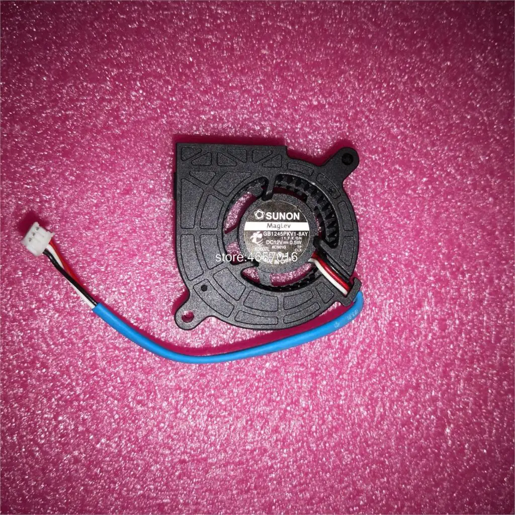 Новый оригинальный проекционный вентилятор SUNON GB1245PKV1-8AY 11.F.X.GN 12 В 0,5 Вт 4520, 3 провода
Новый оригинальный проекционный вентилятор SUNON GB1245PKV1-8AY 11.F.X.GN 12 В 0,5 Вт 4520, 3 провода
