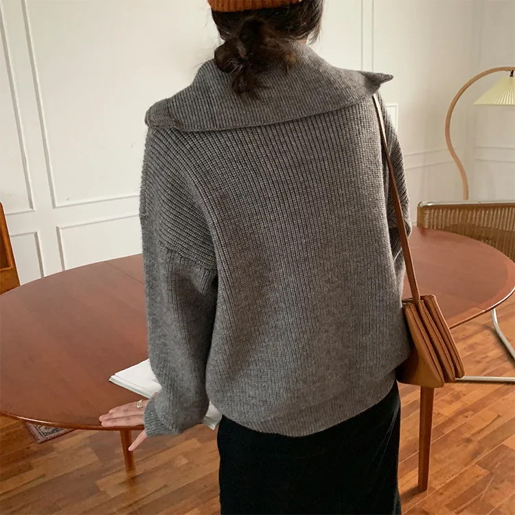 ZCSMLL Beige Korea Women Sweater Turn-down Collar Long Sleeve Loose Casual Fashion Autumn Winter 2021 Pullover Tide
ZCSMLL Beige Korea Women Sweater Turn-down Collar Long Sleeve Loose Casual Fashion Autumn Winter 2021 Pullover Tide