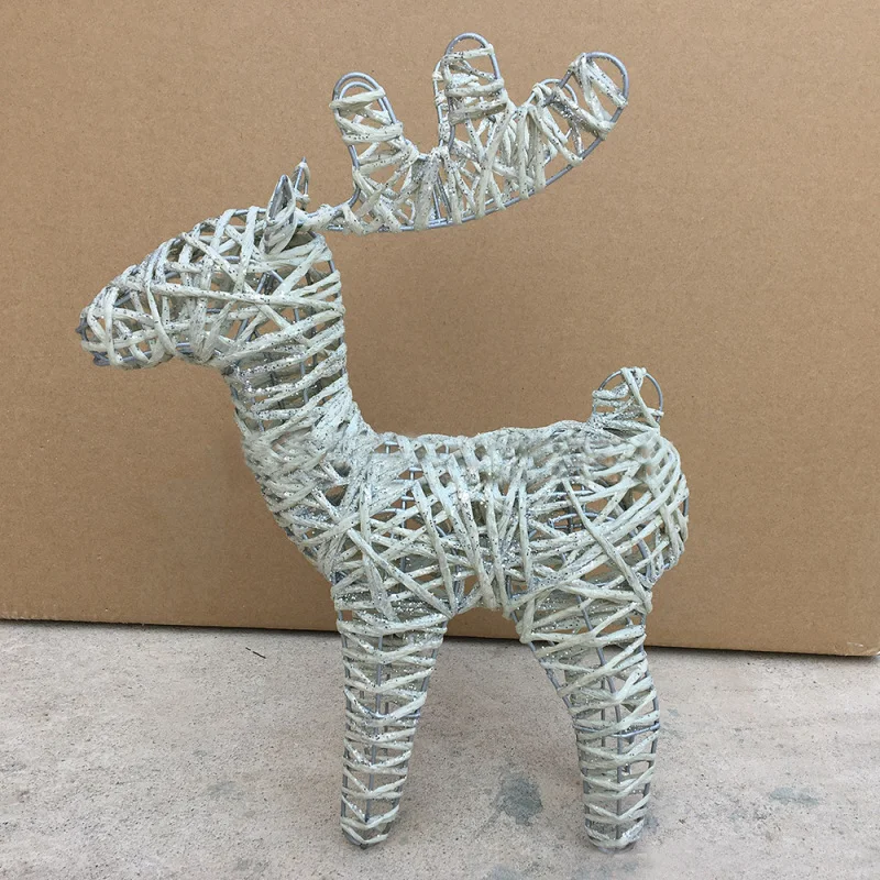 Christmas Scene Decoration Wrought Iron Xmas Deer Ornaments DIY Home Party Wedding Photo Props Supplies 
Christmas Scene Decoration Wrought Iron Xmas Deer Ornaments DIY Home Party Wedding Photo Props Supplies