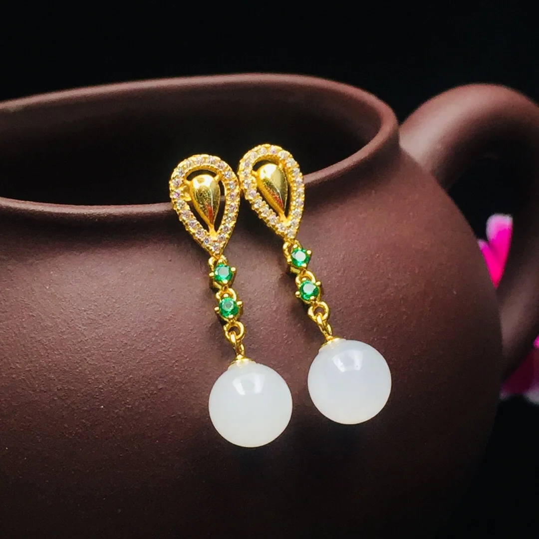 Wholesale New Xinjiang Hetian Jade S925 Silver Inlaid Zircon Earrings 8mm Round Bead Earrings Women Fashion Earrings
Wholesale New Xinjiang Hetian Jade S925 Silver Inlaid Zircon Earrings 8mm Round Bead Earrings Women Fashion Earrings