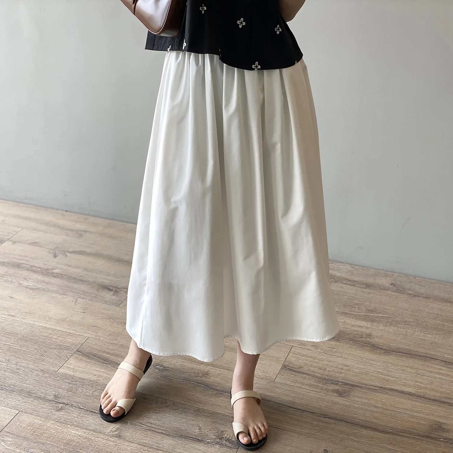 Simple Beige Casual A-line Mid Length Skirt for Women 2021 Summer New Solid Color Loose and Slim Elegant Black Large Skirts H306
Simple Beige Casual A-line Mid Length Skirt for Women 2021 Summer New Solid Color Loose and Slim Elegant Black Large Skirts H306