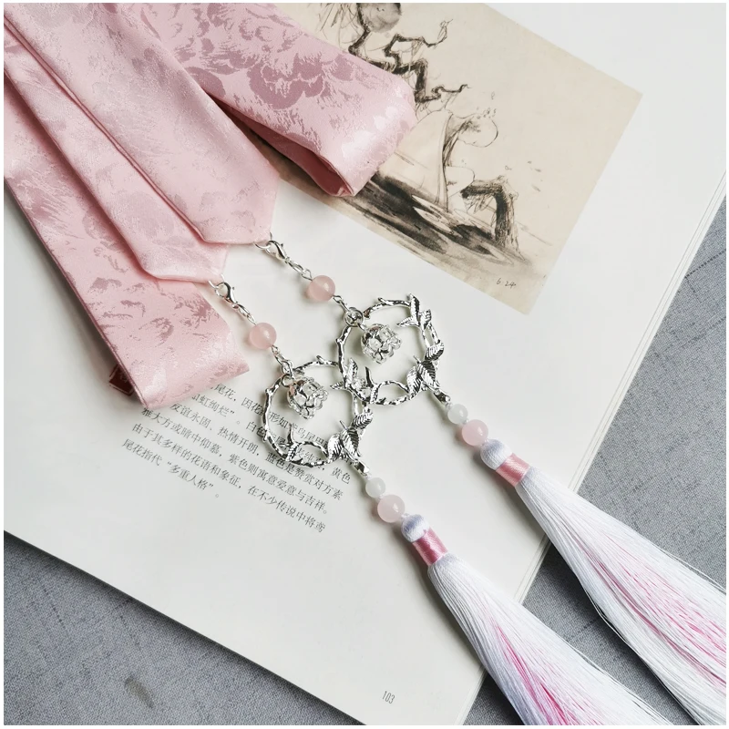 Женская винтажная повязка на голову Hanfu светильник двухцветная, светло-розовая, с кисточками из искусственного волокна, аксессуары для воло...
Женская винтажная повязка на голову Hanfu светильник двухцветная, светло-розовая, с кисточками из искусственного волокна, аксессуары для воло...