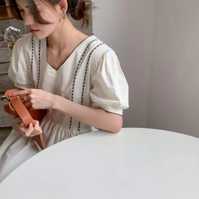 2020 Limited A-line Vestido Longo Women Dress New Chic Embroidered High Waist Mid-length Sleeve Dress For Women 2 Colors
2020 Limited A-line Vestido Longo Women Dress New Chic Embroidered High Waist Mid-length Sleeve Dress For Women 2 Colors