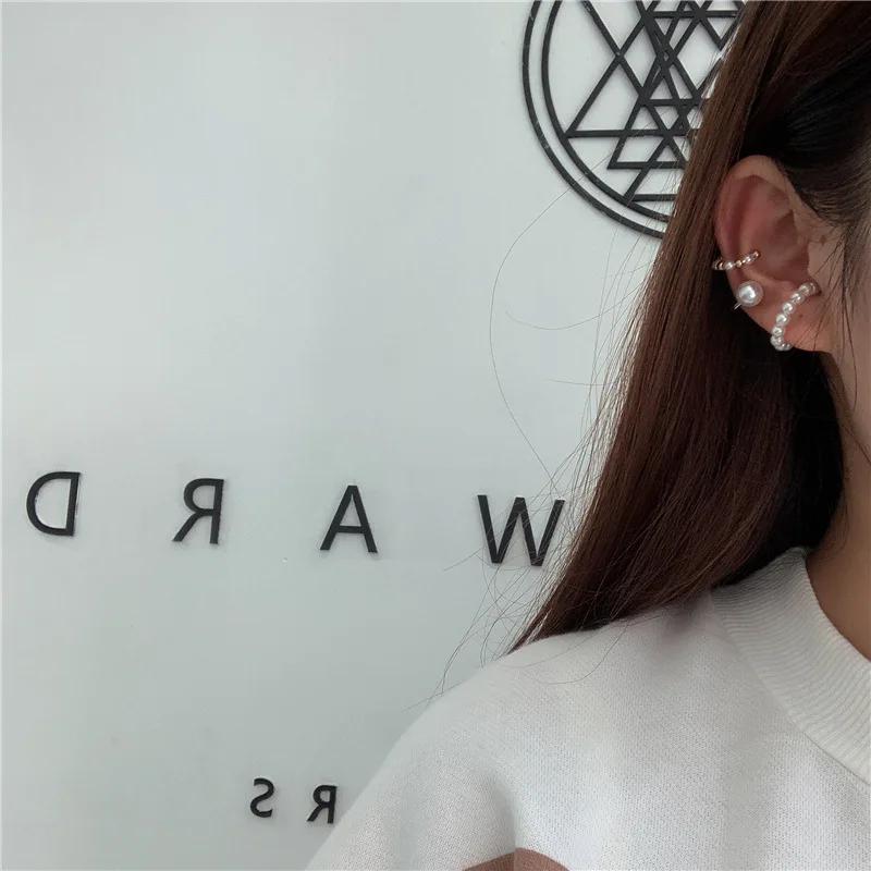 Kshmir Temperament Pearl Earrings Imitation Pearl New Japanese Retro Fashion Round Stud Female Women Geometric Hyperbole A24421
Kshmir Temperament Pearl Earrings Imitation Pearl New Japanese Retro Fashion Round Stud Female Women Geometric Hyperbole A24421