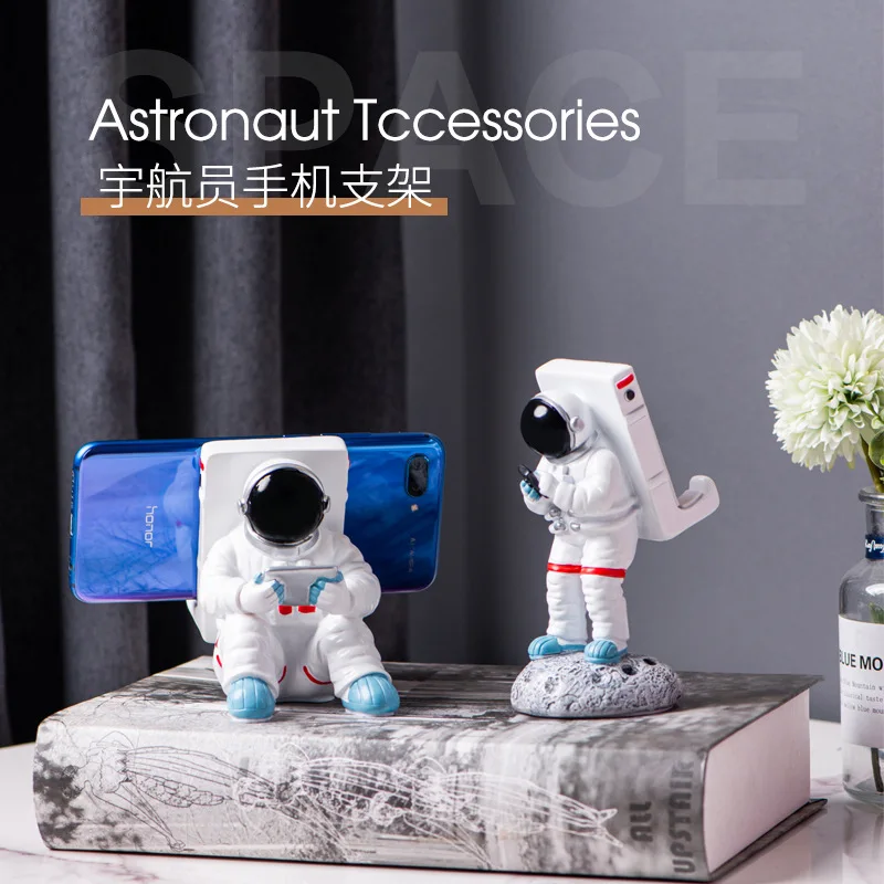 Creative astronaut mobile phone holder office household goods astronaut mobile phone holder resin decorative ornaments crafts
Creative astronaut mobile phone holder office household goods astronaut mobile phone holder resin decorative ornaments crafts