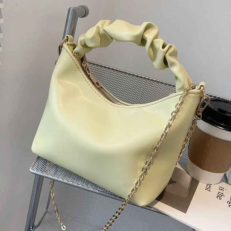 High Quality Leather Fashion Lady Chain Bag Casual Folds Underarm Bag Shoulder Messenger Bag 2021 New All-match Handbag Female
High Quality Leather Fashion Lady Chain Bag Casual Folds Underarm Bag Shoulder Messenger Bag 2021 New All-match Handbag Female