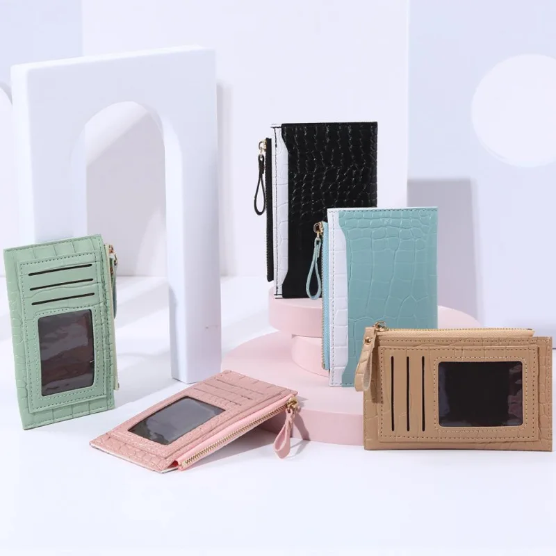 Элегантный держатель для карт с искусственным крокодиловым узором, держатель для карт с несколькими отделениями для карт, классический вин...
Элегантный держатель для карт с искусственным крокодиловым узором, держатель для карт с несколькими отделениями для карт, классический вин...