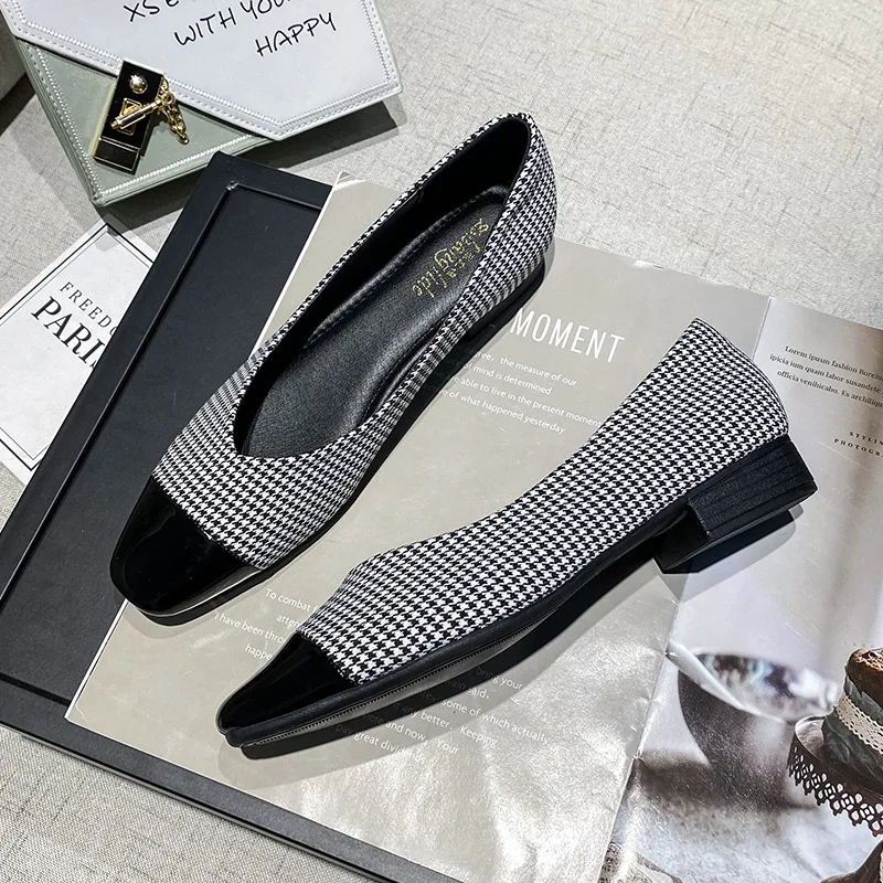 Women Shoes 2021 New Color Matching Woman's Single Cozy Shoes Fashion Casual Thick Heels Loafers Ladies High Quality Work Shoes
Women Shoes 2021 New Color Matching Woman's Single Cozy Shoes Fashion Casual Thick Heels Loafers Ladies High Quality Work Shoes