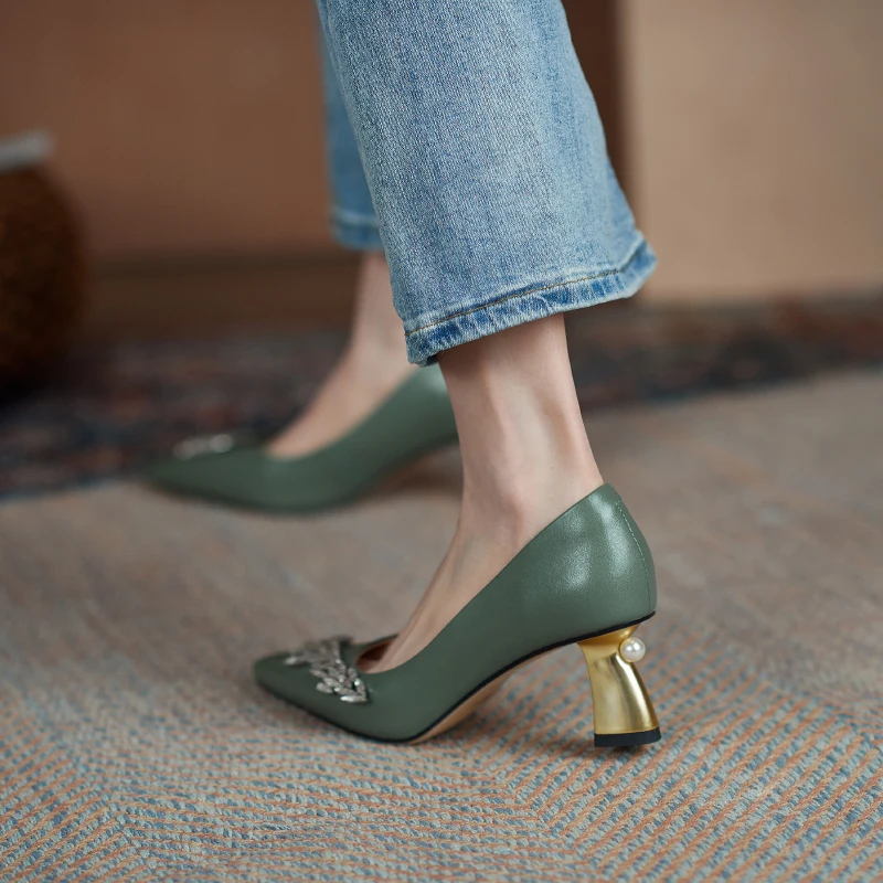 autuspin Genuine Leather High Heels Pumps for Women Spring Crystal Pointed Toe Shallow Shoes Female Woman Wedding Party Footwear
autuspin Genuine Leather High Heels Pumps for Women Spring Crystal Pointed Toe Shallow Shoes Female Woman Wedding Party Footwear
