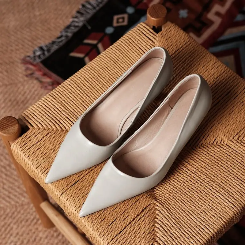 ALLBITEFO pointed toe sexy soft genuine leather women heels shoes sheepskin inside fashion street high heel shoes high heels
ALLBITEFO pointed toe sexy soft genuine leather women heels shoes sheepskin inside fashion street high heel shoes high heels