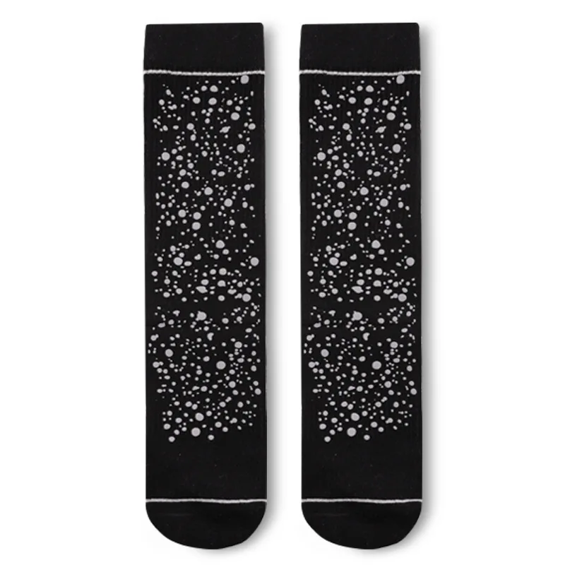 2021 Spring and Summer New Women's Socks and Men's Socks Starry Star Reflective Socks In Tube Tide Socks Coconut 
2021 Spring and Summer New Women's Socks and Men's Socks Starry Star Reflective Socks In Tube Tide Socks Coconut
