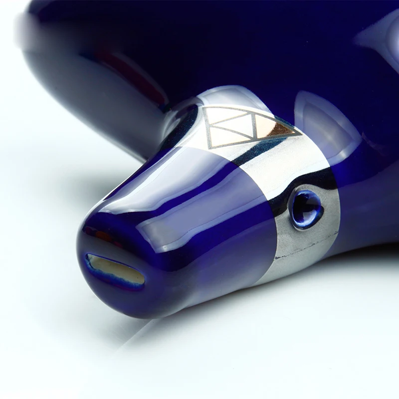 The Legend of Zelda Ocarina Classical Blue 12 Holes Ocarina Alto C Music Instrument Bright Glaze Pottery Woodwind Instrument 
The Legend of Zelda Ocarina Classical Blue 12 Holes Ocarina Alto C Music Instrument Bright Glaze Pottery Woodwind Instrument