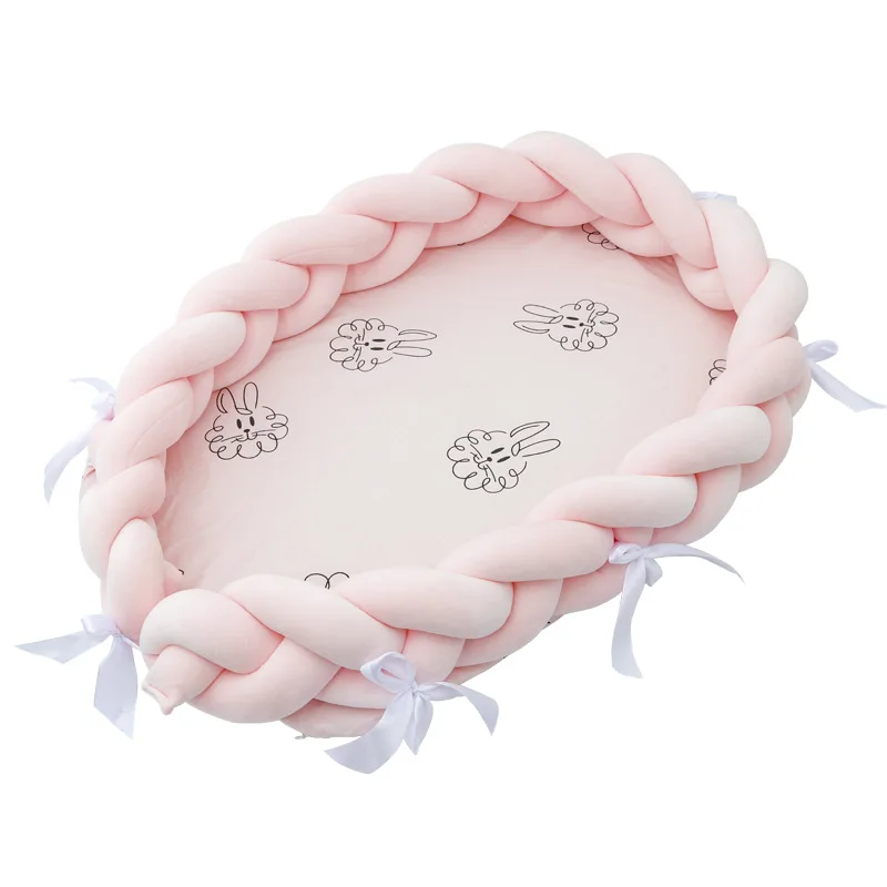 Draagbare Babybedje Met Kussen Knit Pasgeboren Slapen Nest Playen Bed Reizen Wieg Bumper Afneembare Wasbare Babynest
Draagbare Babybedje Met Kussen Knit Pasgeboren Slapen Nest Playen Bed Reizen Wieg Bumper Afneembare Wasbare Babynest