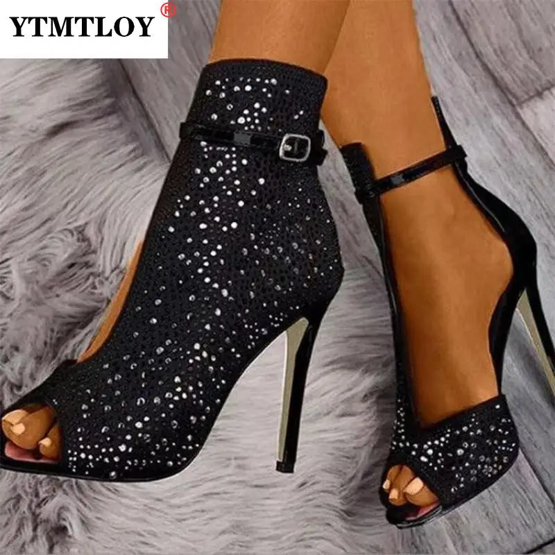 NEW Women Sandals Ankle Straps high heels Buckle Transparent Crystal Sandals Heel Pumps Ladies Party women Shoes woman
NEW Women Sandals Ankle Straps high heels Buckle Transparent Crystal Sandals Heel Pumps Ladies Party women Shoes woman