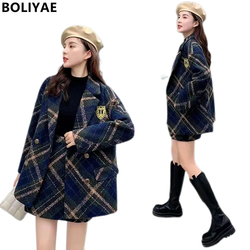 Новинка Осень-Зима Женский комплект из 2 предметов Boliyae короткая шерстяная твидовая куртка пальто и облегающая мини-юбка Женский комплект и...
Новинка Осень-Зима Женский комплект из 2 предметов Boliyae короткая шерстяная твидовая куртка пальто и облегающая мини-юбка Женский комплект и...