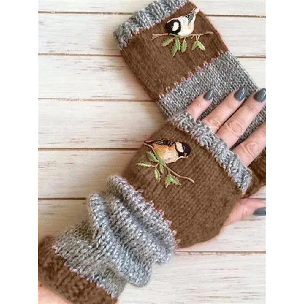 Women's winter gloves Knit Gloves Warm Plus Velvet Embroidere Warm Comfortable Hollow Heart Gloves Fluffy cute Outdoor Gloves
Women's winter gloves Knit Gloves Warm Plus Velvet Embroidere Warm Comfortable Hollow Heart Gloves Fluffy cute Outdoor Gloves