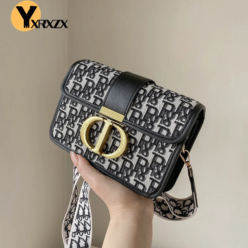 New Women Crossbody Bag PU Leather Canvas Femme Fashion Letter Messenger Bag Luxury Design Wide Strip Shoulder Bag Bolsa
New Women Crossbody Bag PU Leather Canvas Femme Fashion Letter Messenger Bag Luxury Design Wide Strip Shoulder Bag Bolsa