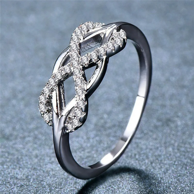 925 Silver Fashion Classic Creative Diamond 8 Word Ring AAA Heart and Arrow Zircon Ring Party Gift Jewelry Ring Wholesale
925 Silver Fashion Classic Creative Diamond 8 Word Ring AAA Heart and Arrow Zircon Ring Party Gift Jewelry Ring Wholesale