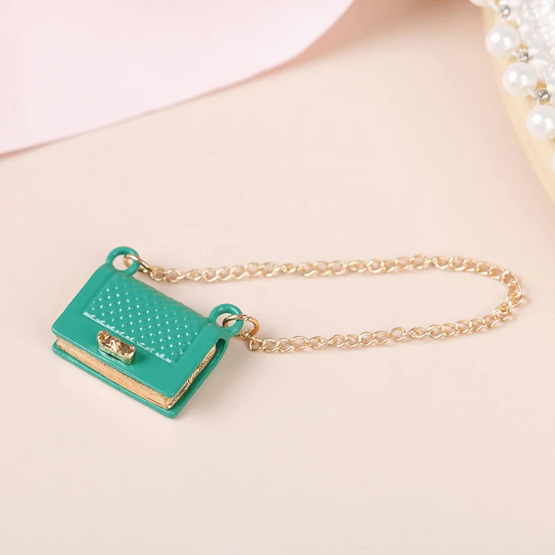 Миниатюрный Кукольный домик с металлической сумкой, аксессуары, модное украшение, миниатюрная модель
Миниатюрный Кукольный домик с металлической сумкой, аксессуары, модное украшение, миниатюрная модель