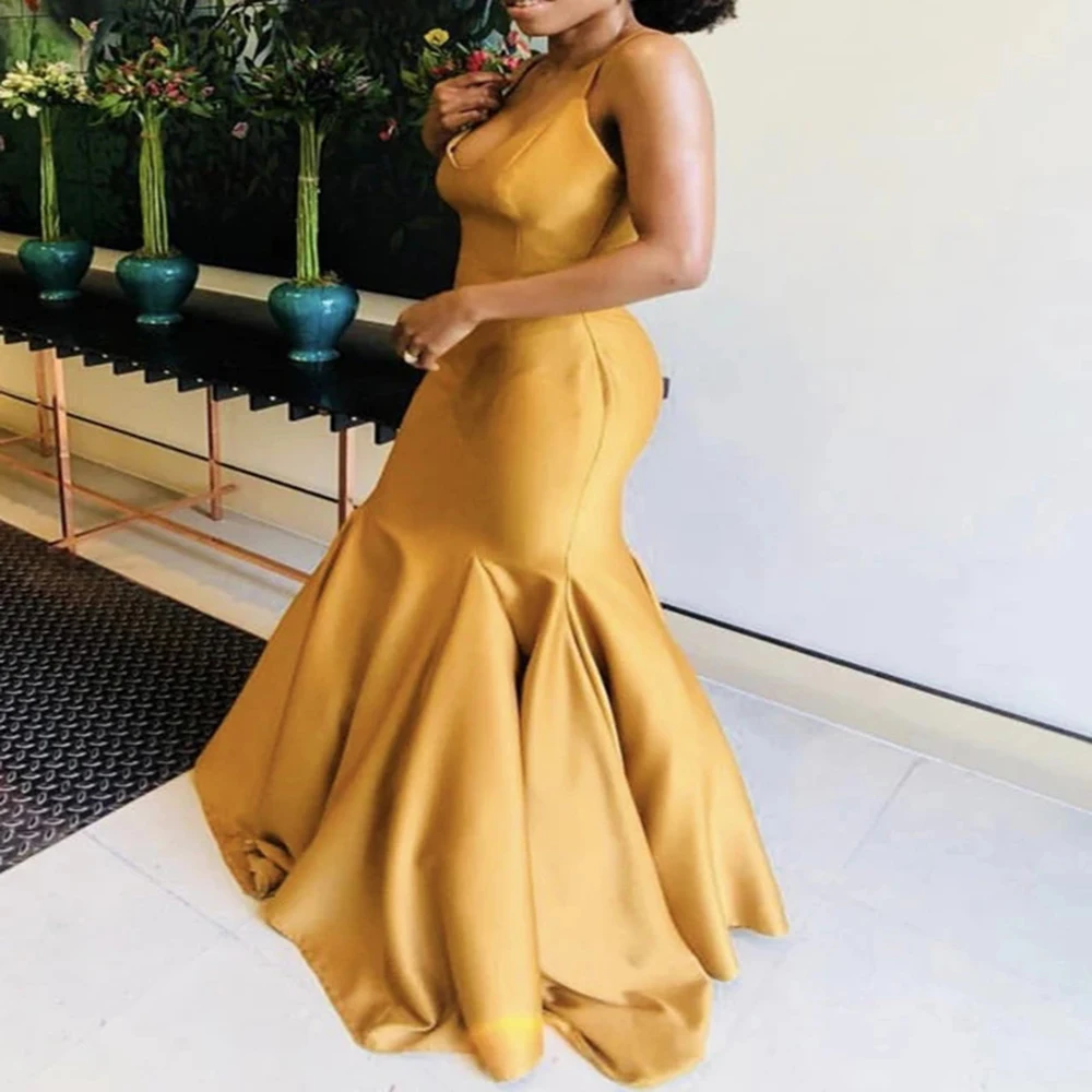 2020 Gold Mermaid Long Evening Satin Formal Dresses With Straps Slim Sexy Backless Spaghetti Straps Prom Dresses
2020 Gold Mermaid Long Evening Satin Formal Dresses With Straps Slim Sexy Backless Spaghetti Straps Prom Dresses