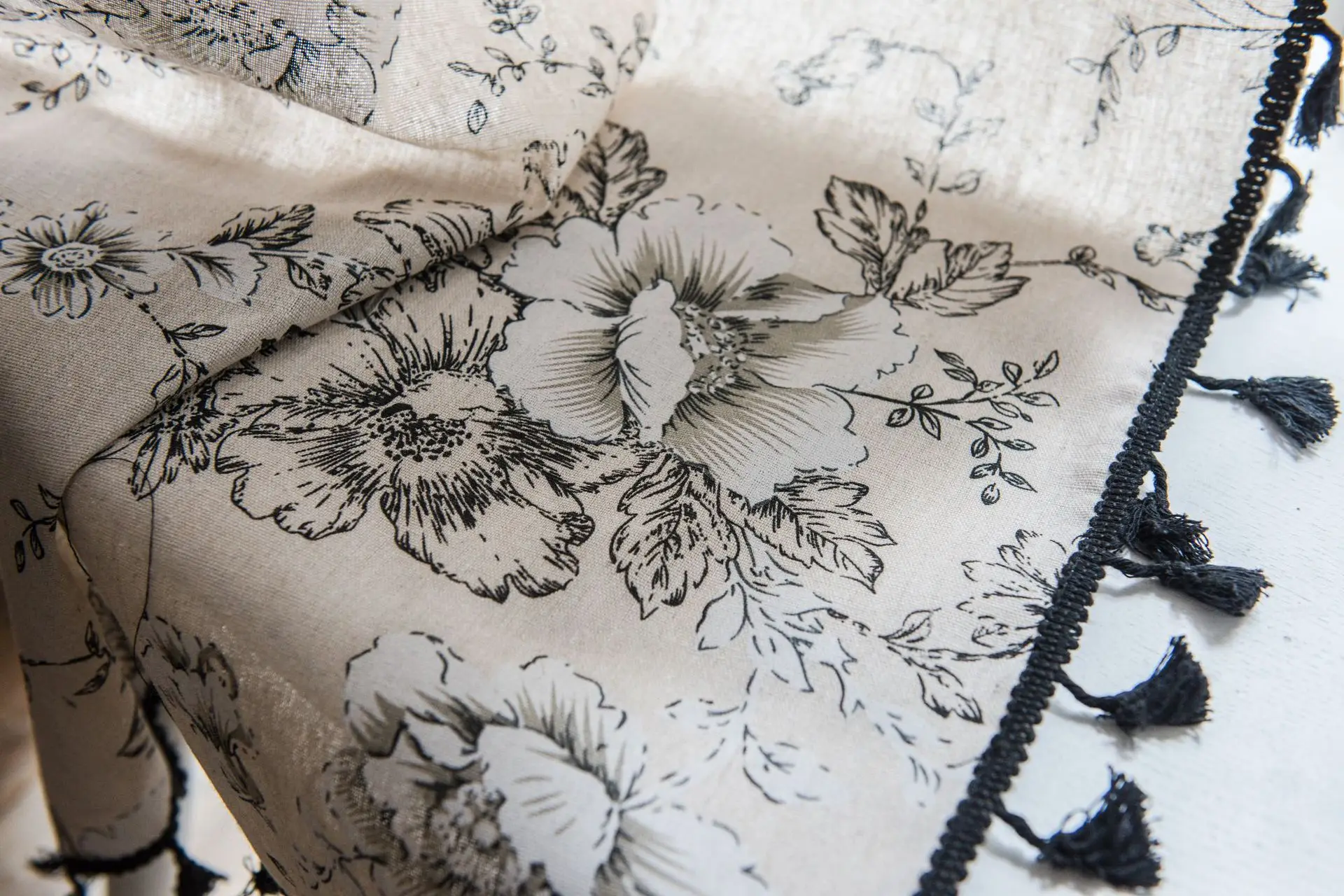 Jelis American European Vintage Rose Floral Tasselcurtains for Living Room Bedroom Kitchen Window Linen Curtain Short Readymade
Jelis American European Vintage Rose Floral Tasselcurtains for Living Room Bedroom Kitchen Window Linen Curtain Short Readymade