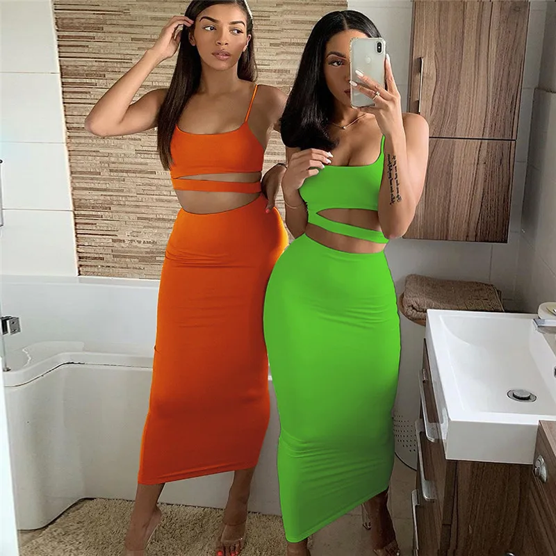 2021 trend new summer new women's dress halter belt round collar hollow out sexy short vest + high waist skirt suit
2021 trend new summer new women's dress halter belt round collar hollow out sexy short vest + high waist skirt suit