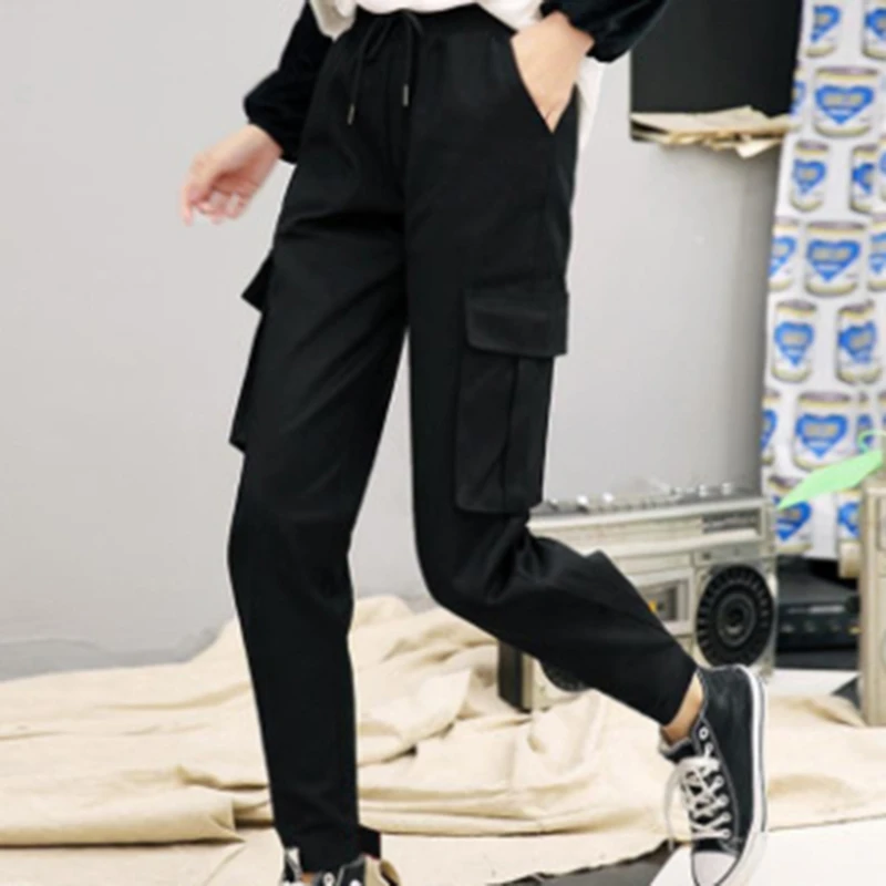 2021 Women Cargo Pants Casual Streetwear Harajuku Pants Hip Hop Harem Pants Jogger Sweatpants High Waist Loose Female Trousers
2021 Women Cargo Pants Casual Streetwear Harajuku Pants Hip Hop Harem Pants Jogger Sweatpants High Waist Loose Female Trousers