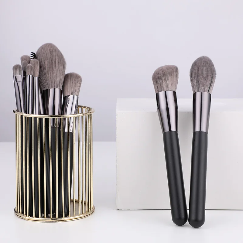11pcs high-end synthetic squirrel hair professional makeup brush set blush, liquid foundation, eye shadow, makeup toolsMaquiagem
11pcs high-end synthetic squirrel hair professional makeup brush set blush, liquid foundation, eye shadow, makeup toolsMaquiagem