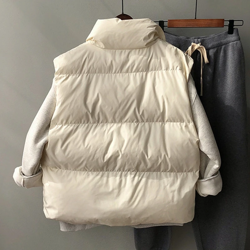 YOSIBCD Women 2021 Fashion Hooded Hidden Inside Cropped Padded Waistcoat Vintage Sleeveless Zip-up Female Outerwear Chic Tops
YOSIBCD Women 2021 Fashion Hooded Hidden Inside Cropped Padded Waistcoat Vintage Sleeveless Zip-up Female Outerwear Chic Tops