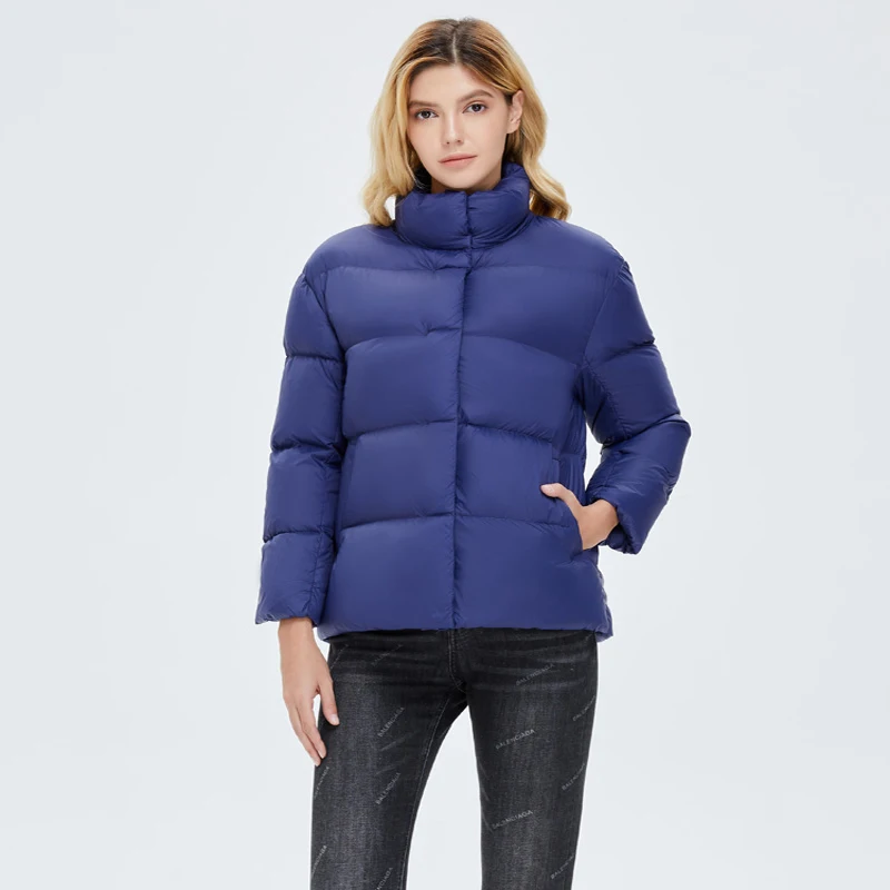 New Solid Down Coat Regular Style Zipper Puffy Stand-Up Collar Long Sleeve Simple Wide-Waisted Fashion Women Jacket Winter 202
New Solid Down Coat Regular Style Zipper Puffy Stand-Up Collar Long Sleeve Simple Wide-Waisted Fashion Women Jacket Winter 202