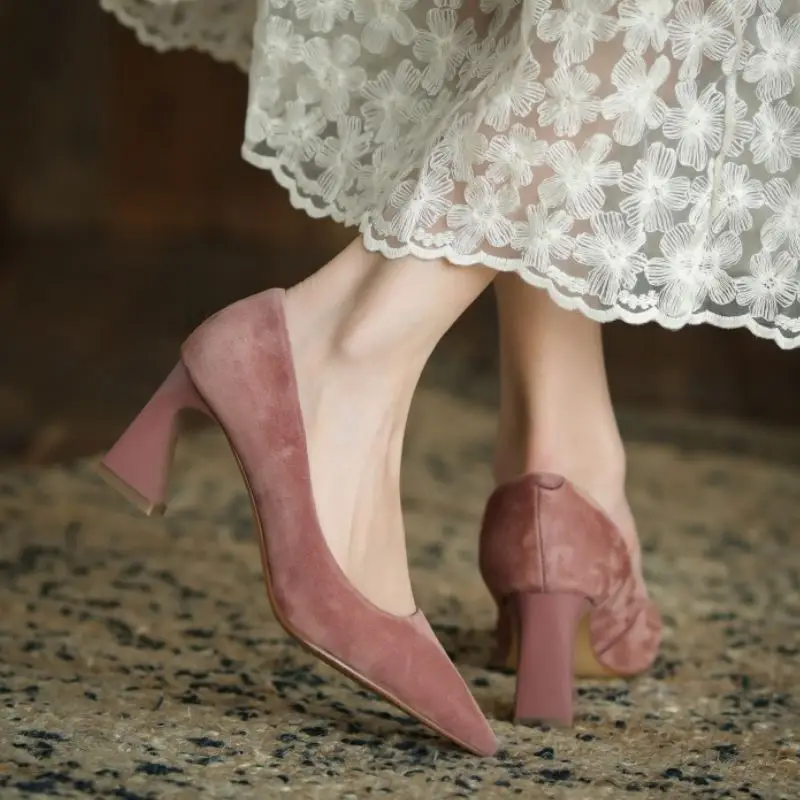 Taoffen Real Leather Women Pumps Sexy Pointed Toe High Heel Shoes Woman Fashion Spring Office Lady Retro Footwear Size 34-39
Taoffen Real Leather Women Pumps Sexy Pointed Toe High Heel Shoes Woman Fashion Spring Office Lady Retro Footwear Size 34-39