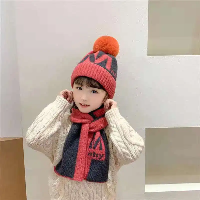 New Baby Hat Scarf Two-piece Chenille Fabric Sleeve Hat Plus Velvet Thickening Winter Warm Boys and Girls Fashion Hat Scarf Suit
New Baby Hat Scarf Two-piece Chenille Fabric Sleeve Hat Plus Velvet Thickening Winter Warm Boys and Girls Fashion Hat Scarf Suit