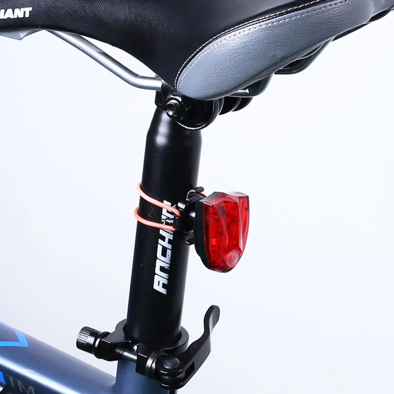 Светодиодные лампы велосипед USB Перезаряжаемые для верховой езды хвост светильник отличается высокой светильник велосипедный задний фона...
Светодиодные лампы велосипед USB Перезаряжаемые для верховой езды хвост светильник отличается высокой светильник велосипедный задний фона...