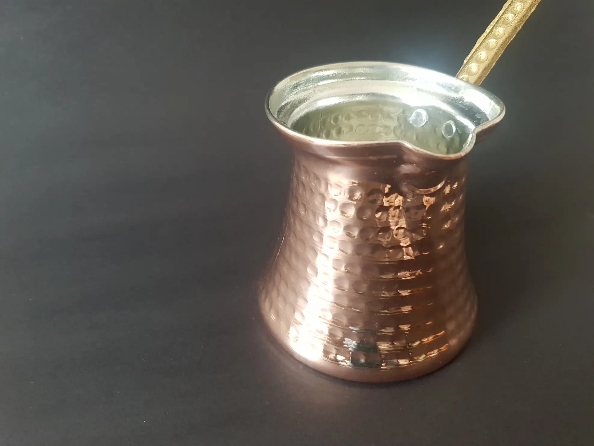 Турецкий кофейник, Кофеварка с покрытием Moka, медный кофейник ручной работы, высокое качество 
Турецкий кофейник, Кофеварка с покрытием Moka, медный кофейник ручной работы, высокое качество