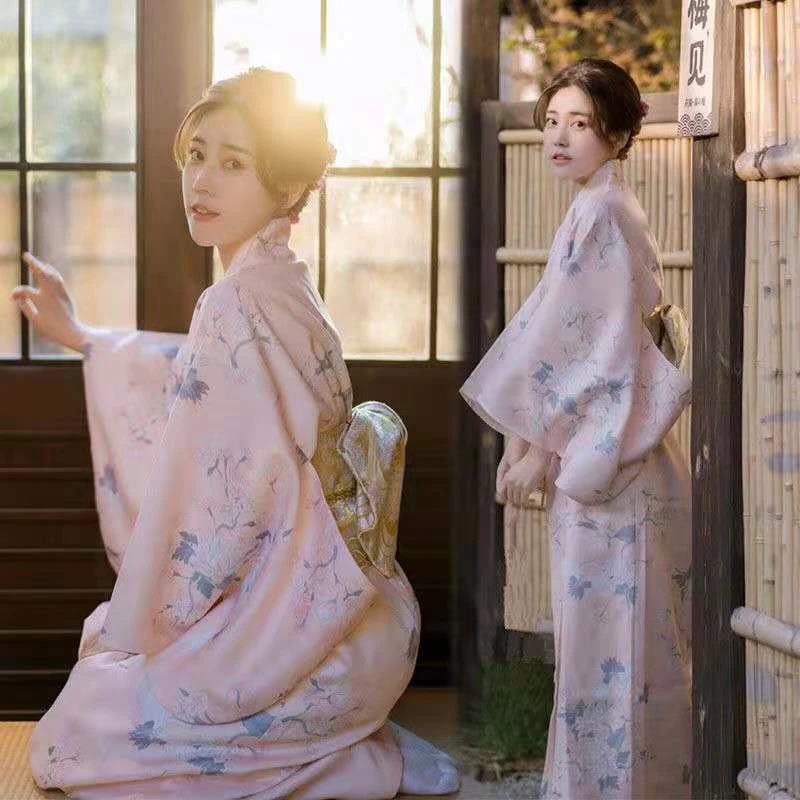 High Quality Women Japanese kimono Traditional Bathrobe Summer Fireworks kimono hombre mujer yukata Cosplay Costumes
High Quality Women Japanese kimono Traditional Bathrobe Summer Fireworks kimono hombre mujer yukata Cosplay Costumes