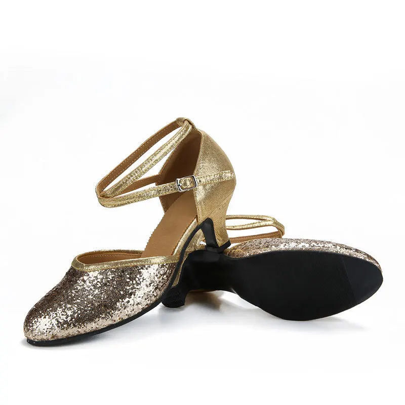 Trading Dance Shoes Soft Sole Women's Professional Salsa Dance Shoes Fashion Sequin Sandals Light Latin Mid Heel Outdoor Slides
Trading Dance Shoes Soft Sole Women's Professional Salsa Dance Shoes Fashion Sequin Sandals Light Latin Mid Heel Outdoor Slides