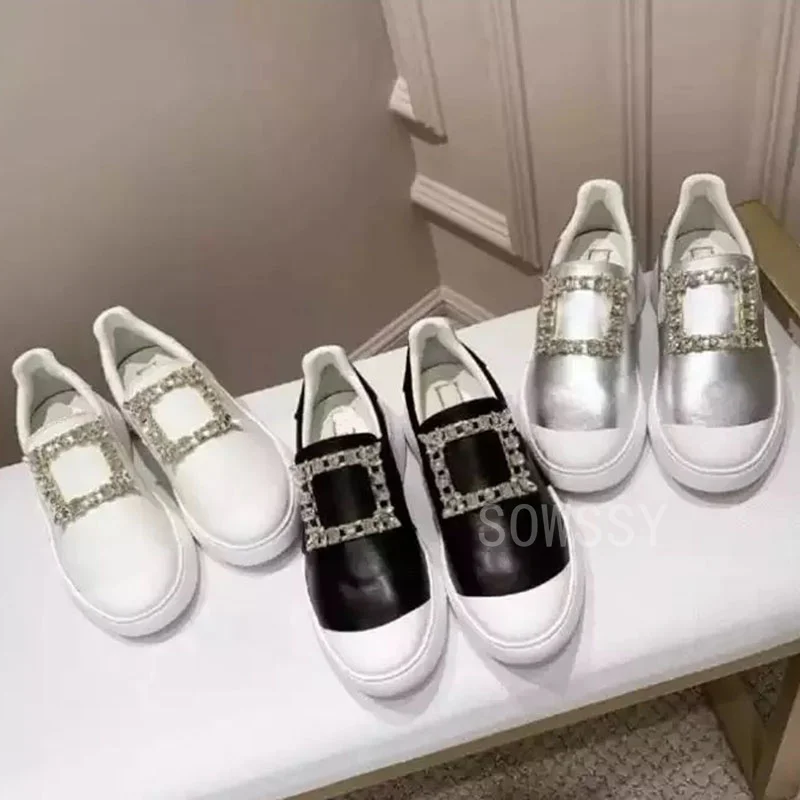 Women's Shoes
Women's Shoes