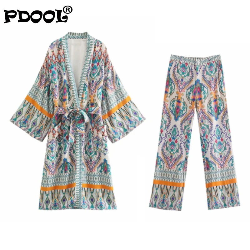 Женский комплект из блузки и шортов, Длинная пляжная блузка с принтом, Повседневная футболка с V-образным вырезом, лето 2021
Женский комплект из блузки и шортов, Длинная пляжная блузка с принтом, Повседневная футболка с V-образным вырезом, лето 2021