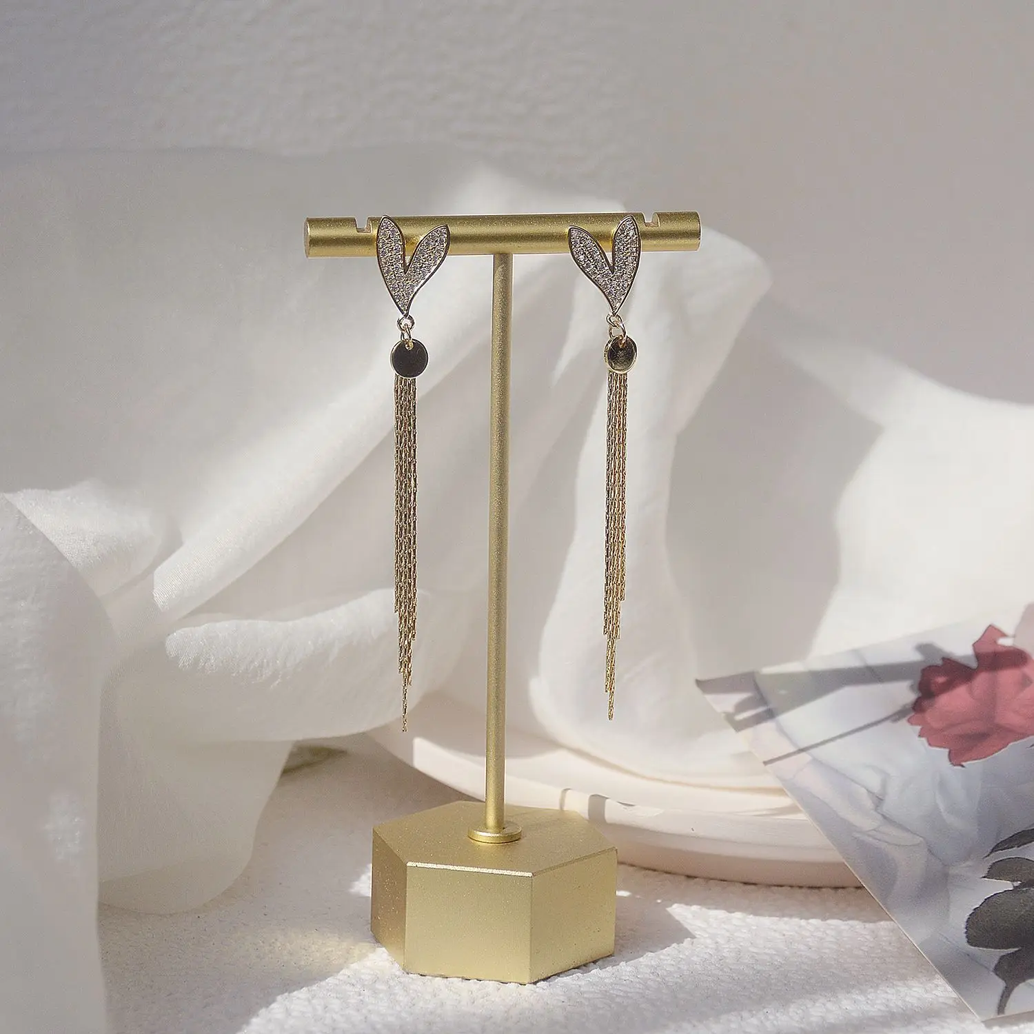 Ins Hot Sale 14K Real Gold Loving Temperament Long Tassel Stud Earrings for Women Cubic Zircon ZC Earrings Girl gift
Ins Hot Sale 14K Real Gold Loving Temperament Long Tassel Stud Earrings for Women Cubic Zircon ZC Earrings Girl gift