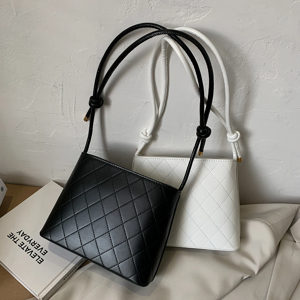 Fashion Lattice Pattern Crossbody Handbag Women PU Leather Solid Color Simple Casual Shoulder Purse Female Portable Travel Totes
Fashion Lattice Pattern Crossbody Handbag Women PU Leather Solid Color Simple Casual Shoulder Purse Female Portable Travel Totes