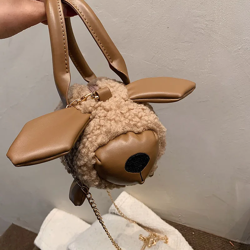 Autumn and Winter Trend Shoulder Bag Cute Plush Mini Plush Lamb Bag Fashion Crossbody Handbag Female 2021 Retro Messenger Bag 
Autumn and Winter Trend Shoulder Bag Cute Plush Mini Plush Lamb Bag Fashion Crossbody Handbag Female 2021 Retro Messenger Bag