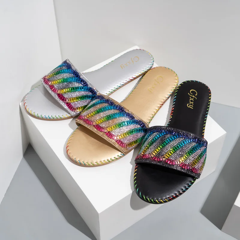 Summer Slippers New Flat Designer Charming Fashion Open Toe Rainbow Rhinestone Women Shoes Sandals Women 2021 Large Size 37-42
Summer Slippers New Flat Designer Charming Fashion Open Toe Rainbow Rhinestone Women Shoes Sandals Women 2021 Large Size 37-42