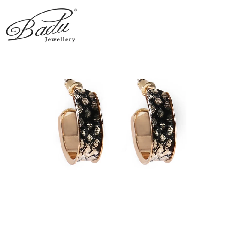 Badu Snake Leather Hoop Earring Fashion Trend Jewelry Printed for Women Ear Femme Large Halloween Party Jewelry
Badu Snake Leather Hoop Earring Fashion Trend Jewelry Printed for Women Ear Femme Large Halloween Party Jewelry